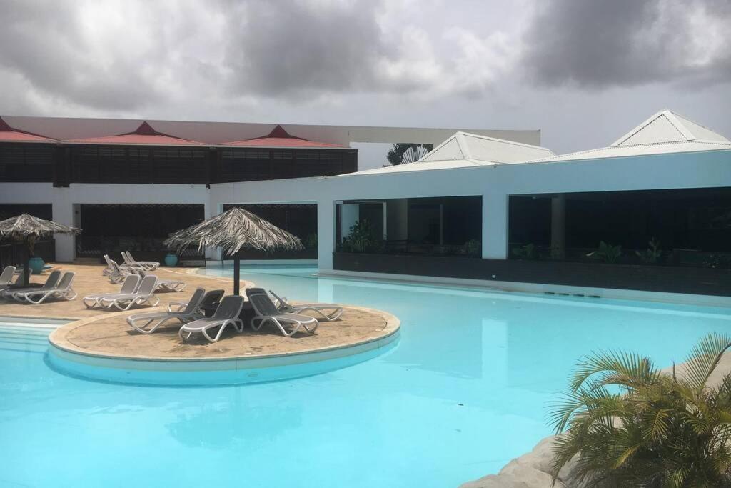 Superbe Studio Superieur Neuf Avec Balcon Saint-Francois (Grande-Terre) Exterior photo